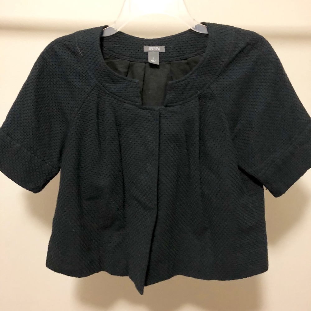 Cropped Short Sleeve Black Blazer